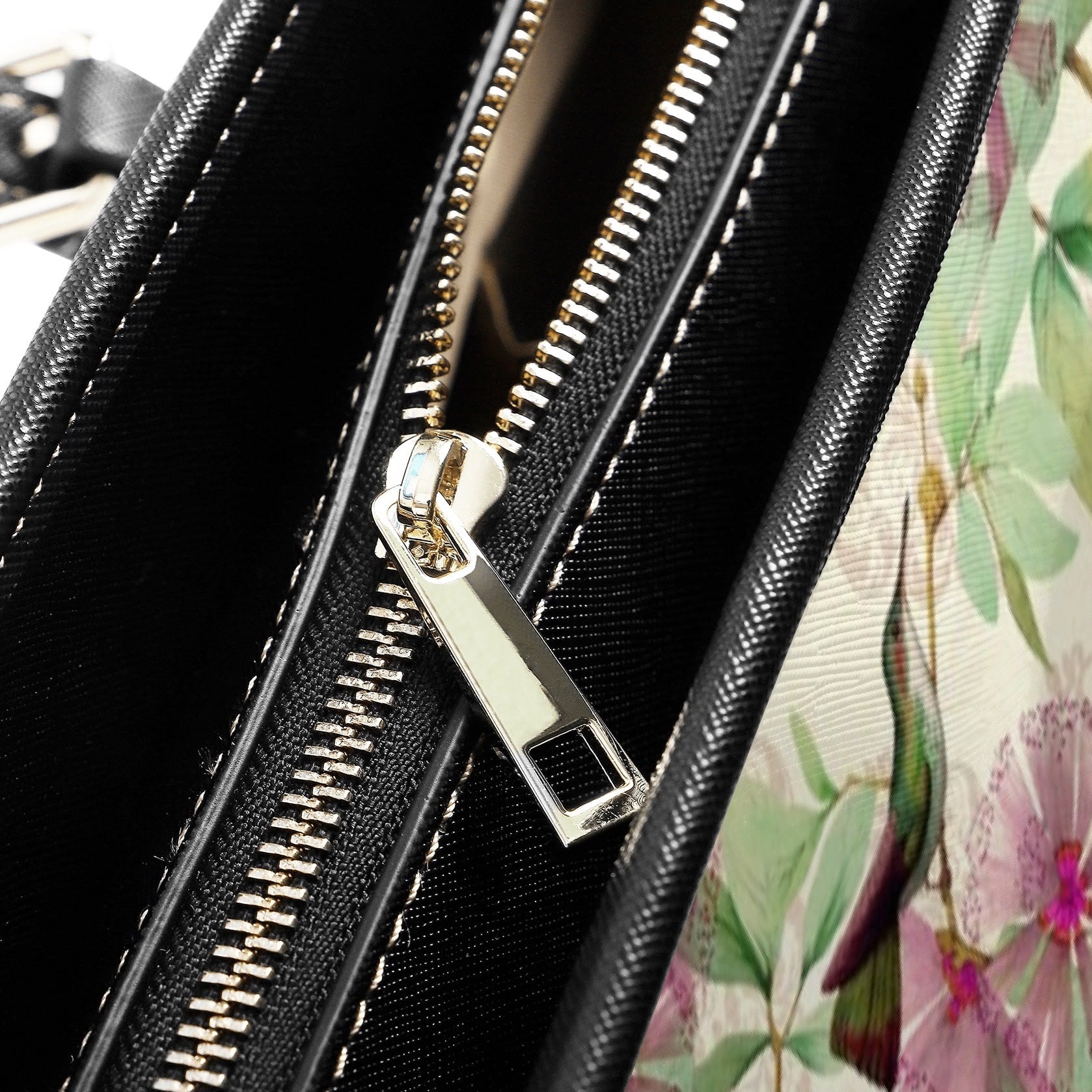 Hummingbirds Tote Bag - Offbeat Sweetie