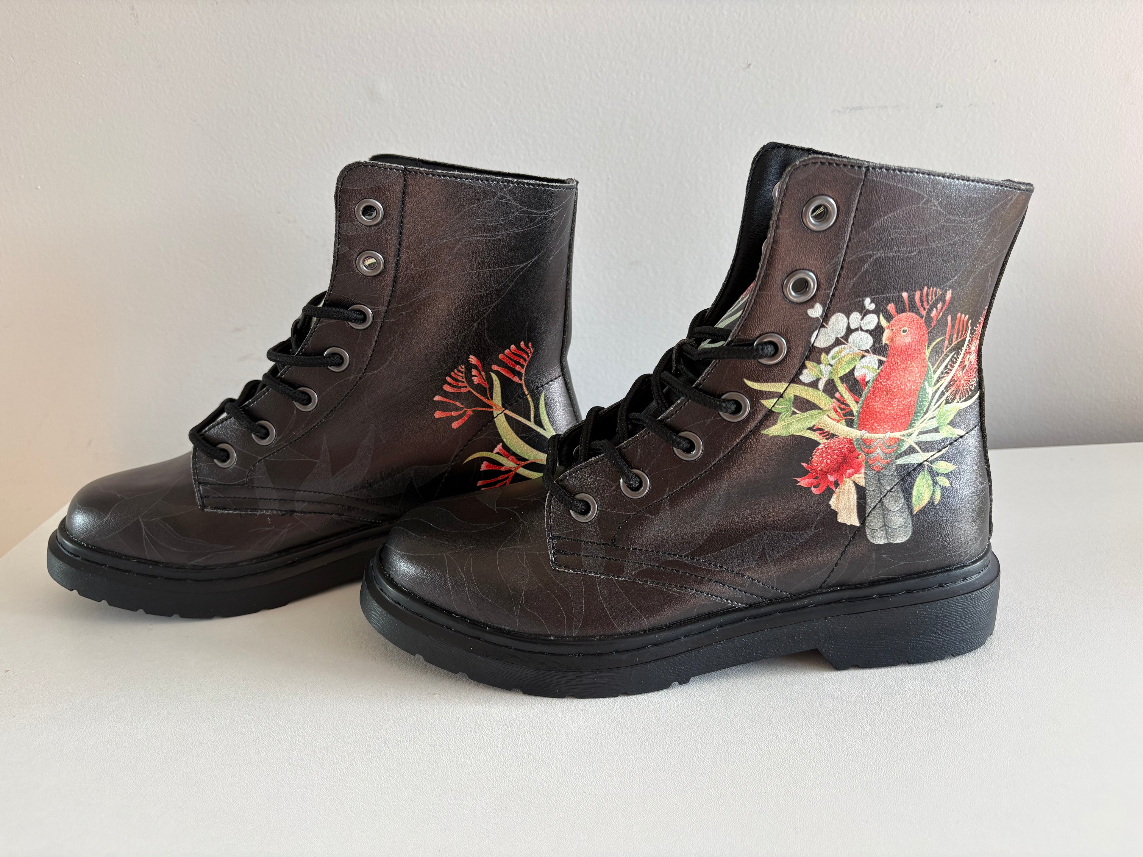 King Parrot Boots - EU 39 / Women's US 7.5