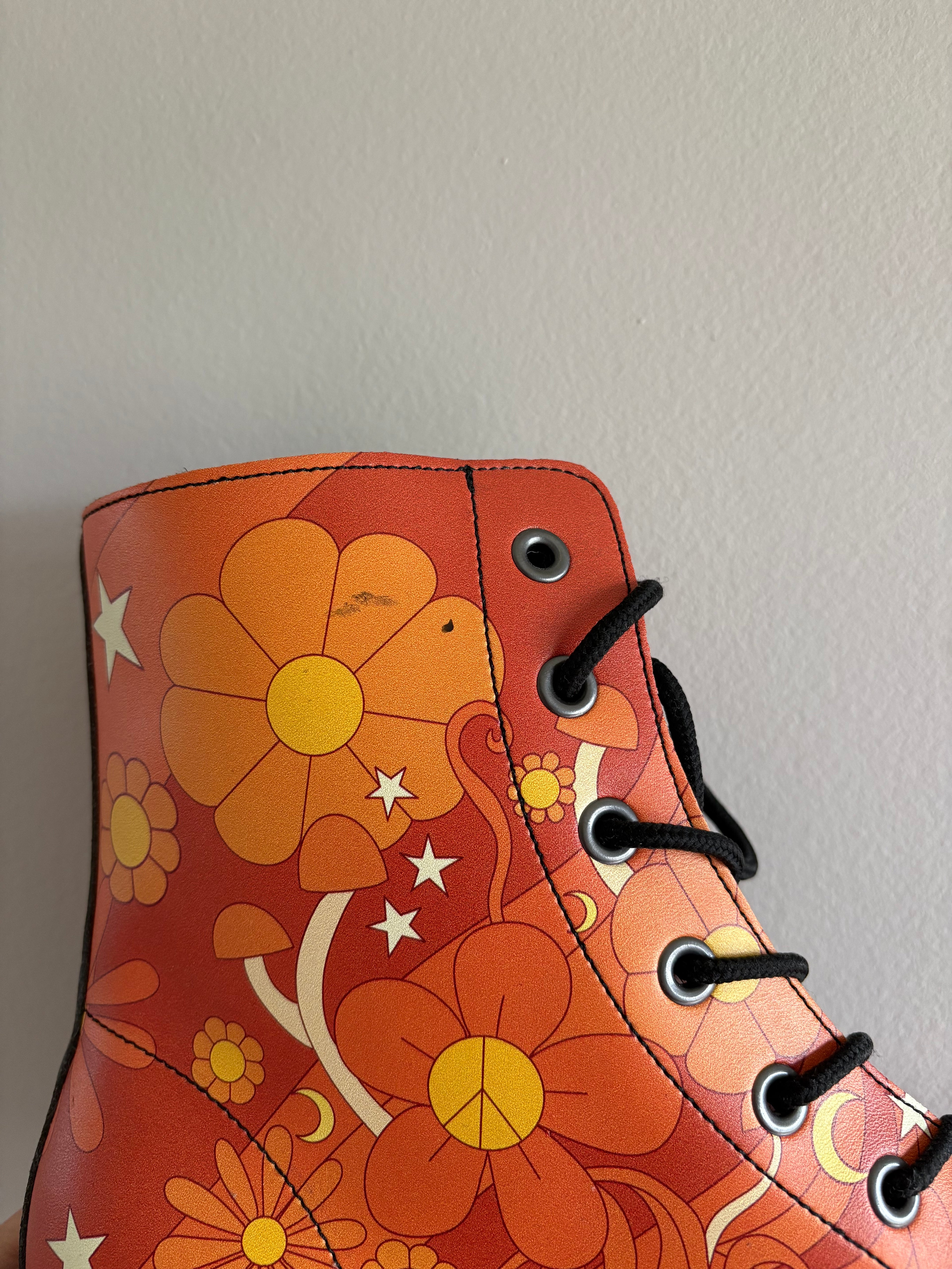 Molly's Orange Retro Daisies Boots - EU 44 / Women's US 11.5