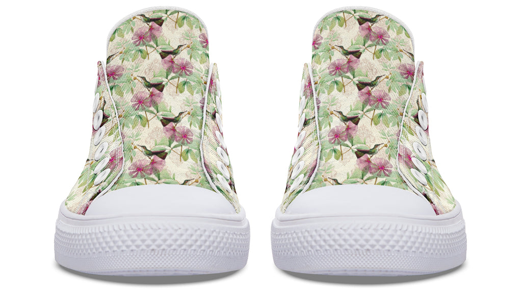 Hummingbirds Low Tops (Wide)