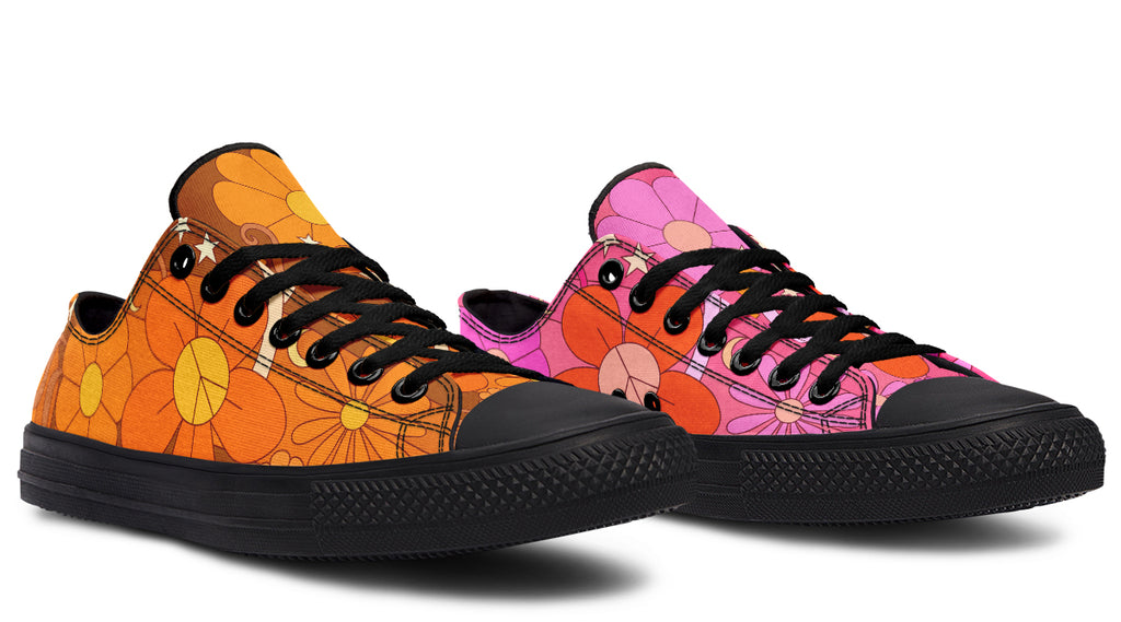 Molly's Mismatched Retro Daisies Low Tops (Wide)