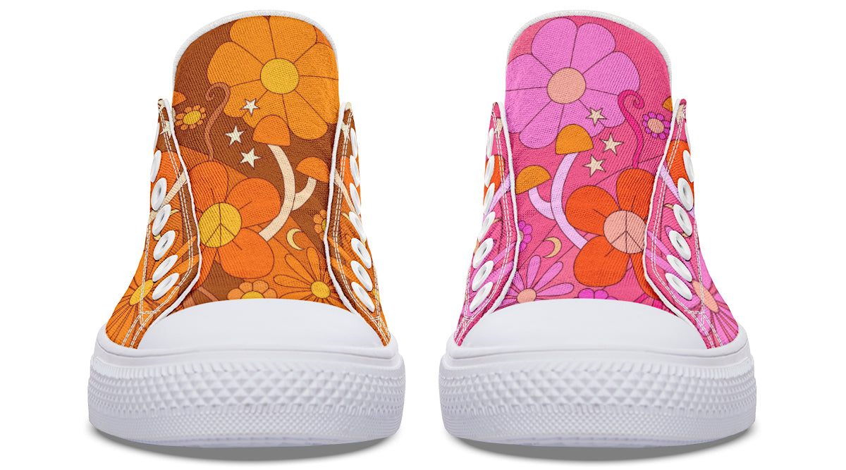 Molly's Mismatched Retro Daisies Low Tops (Wide)