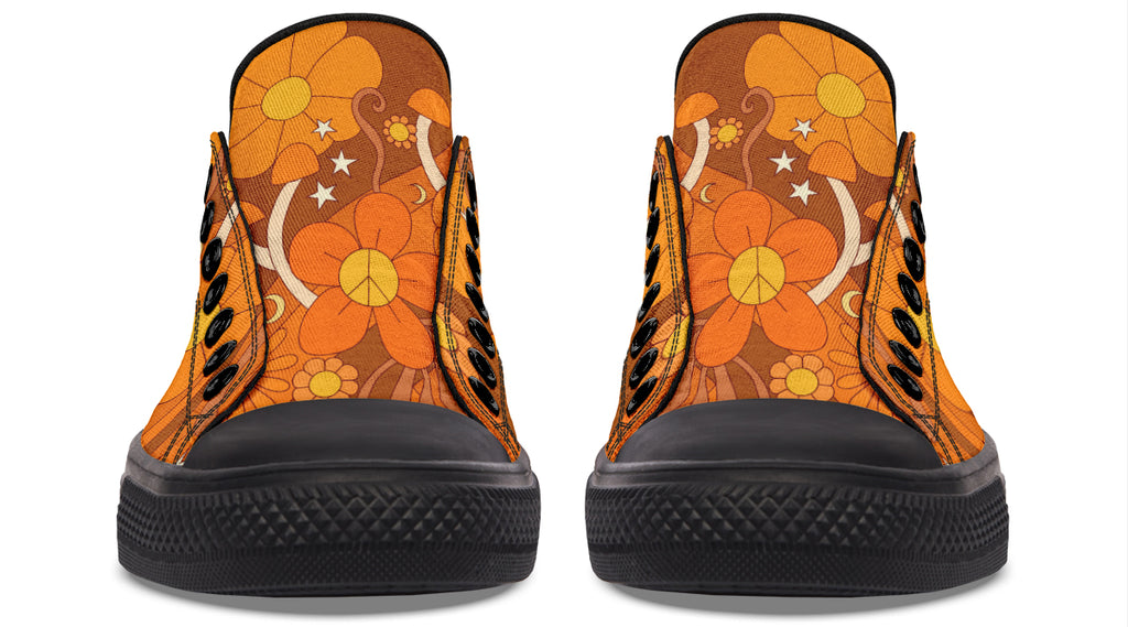 Molly's Orange Retro Daisies Low Tops (Wide)