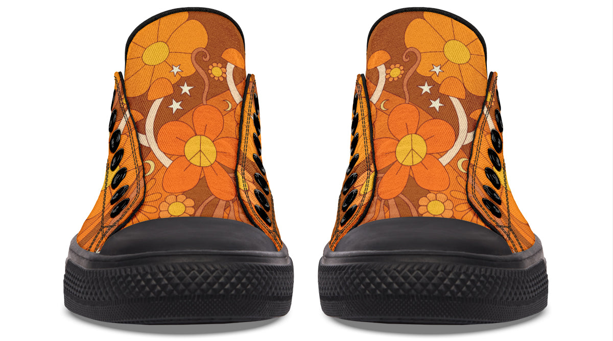 Molly's Orange Retro Daisies Low Tops (Wide)