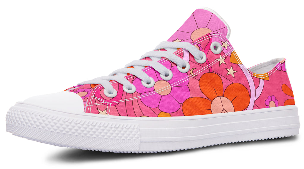 Molly's Pink Retro Daisies Low Tops (Wide)