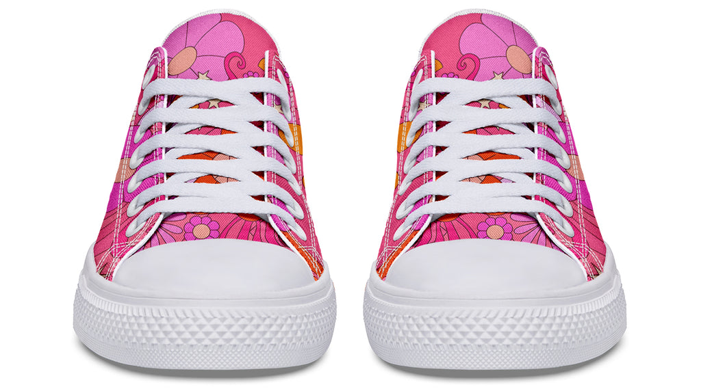 Molly's Pink Retro Daisies Low Tops (Wide)