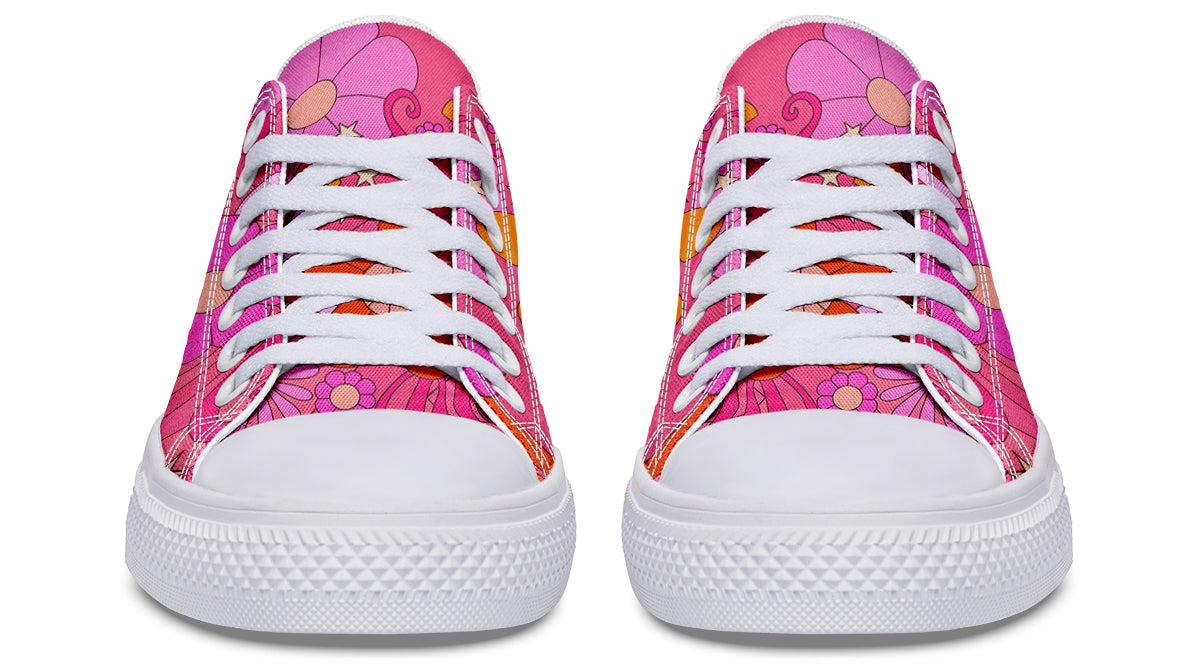 Molly's Pink Retro Daisies Low Tops (Wide)