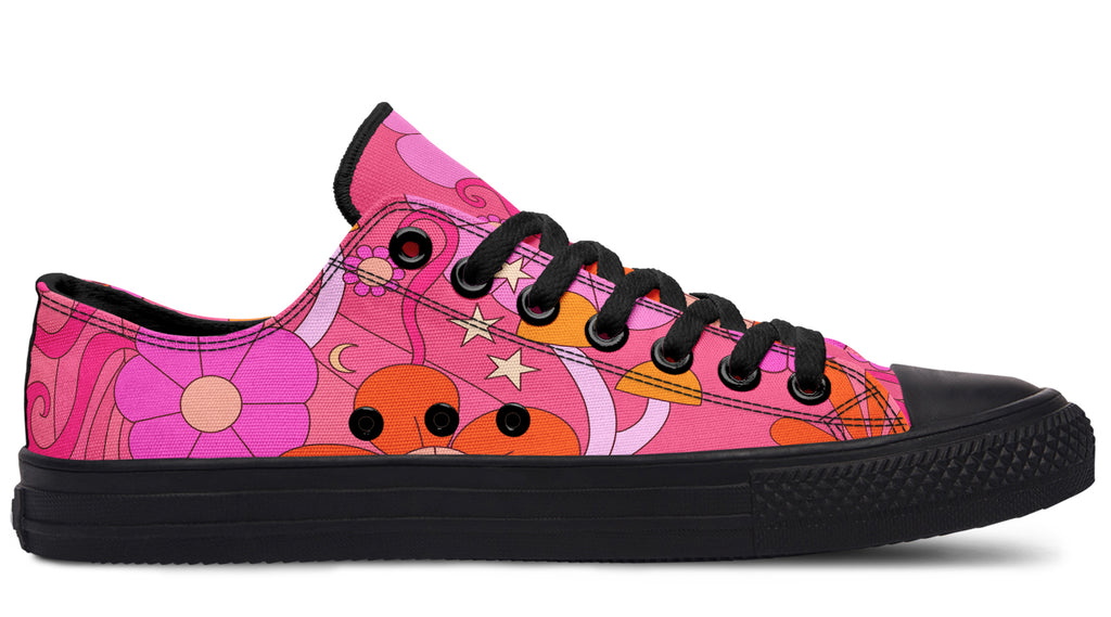 Molly's Pink Retro Daisies Low Tops (Wide)