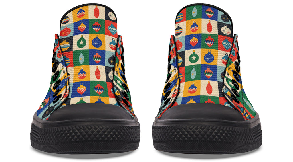 Retro Xmas Baubles Low Tops (Wide)