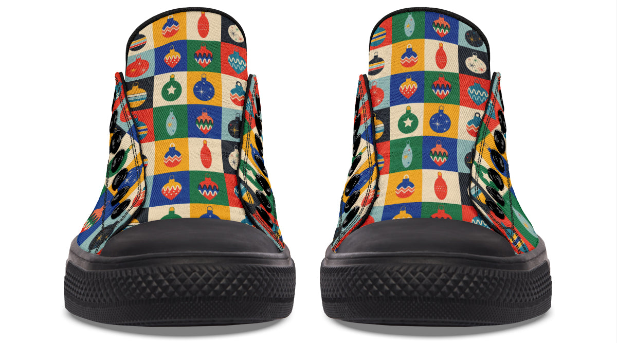 Retro Xmas Baubles Low Tops (Wide)