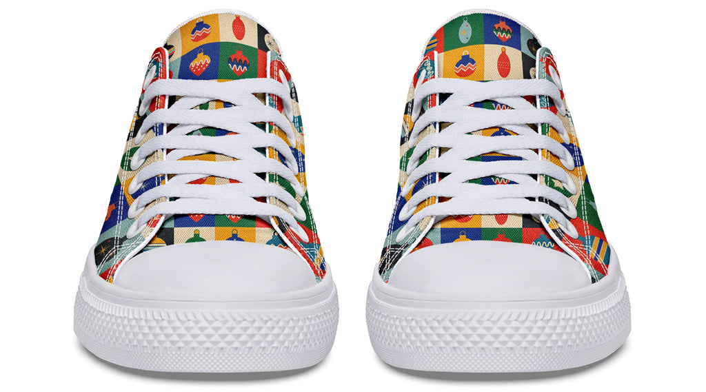 Retro Xmas Baubles Low Tops (Wide)