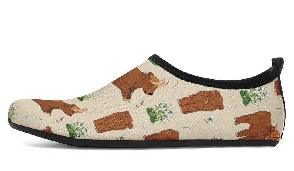 Highland Cows Water Shoes