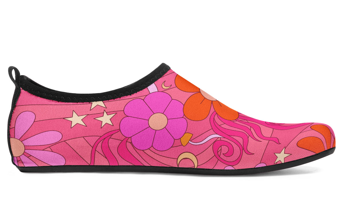 Molly's Pink Retro Daisies Water Shoes